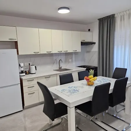 Апартаменти Z&m *